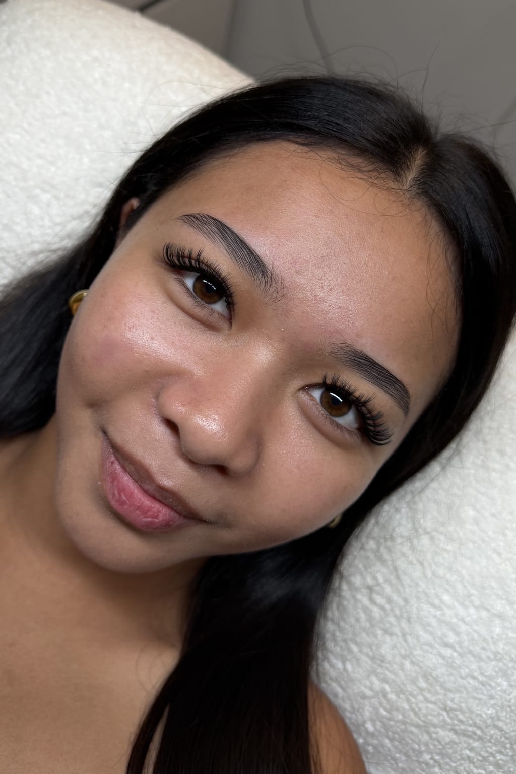 Angled view of a client’s completed lash extensions from Lauren’s portfolio.
